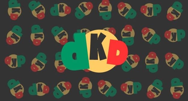 Kalo ditutup dia akan mengintip, tapi kalo dibuka marah-marah?