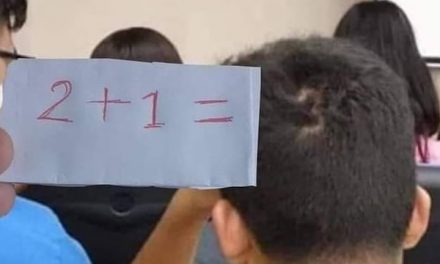 10 Meme Matematika yang Bakal Bikin Pusing Hilang Seketika