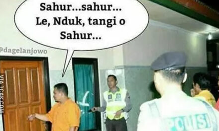 11 Meme Lucu Alarm Sahur ‘Nggak Biasa’ Ini Bikin Tepok Jidat